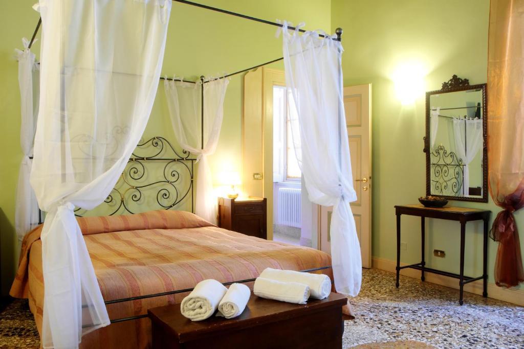 Guesthouse Alba Citta Alta Bergamo Zimmer foto