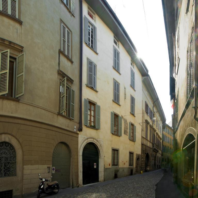 Guesthouse Alba Citta Alta Bergamo Zimmer foto