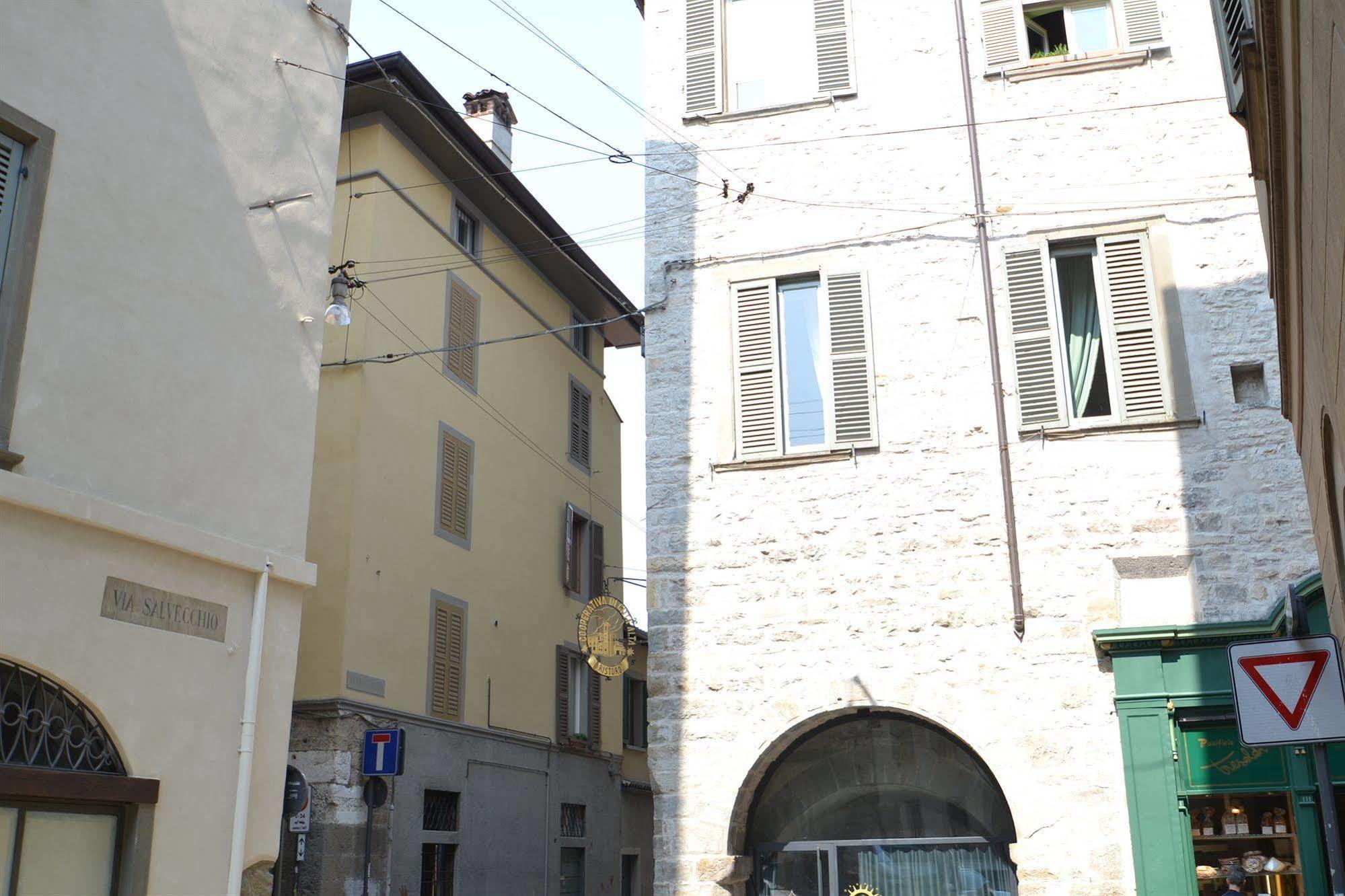 Guesthouse Alba Citta Alta Bergamo Exterior foto